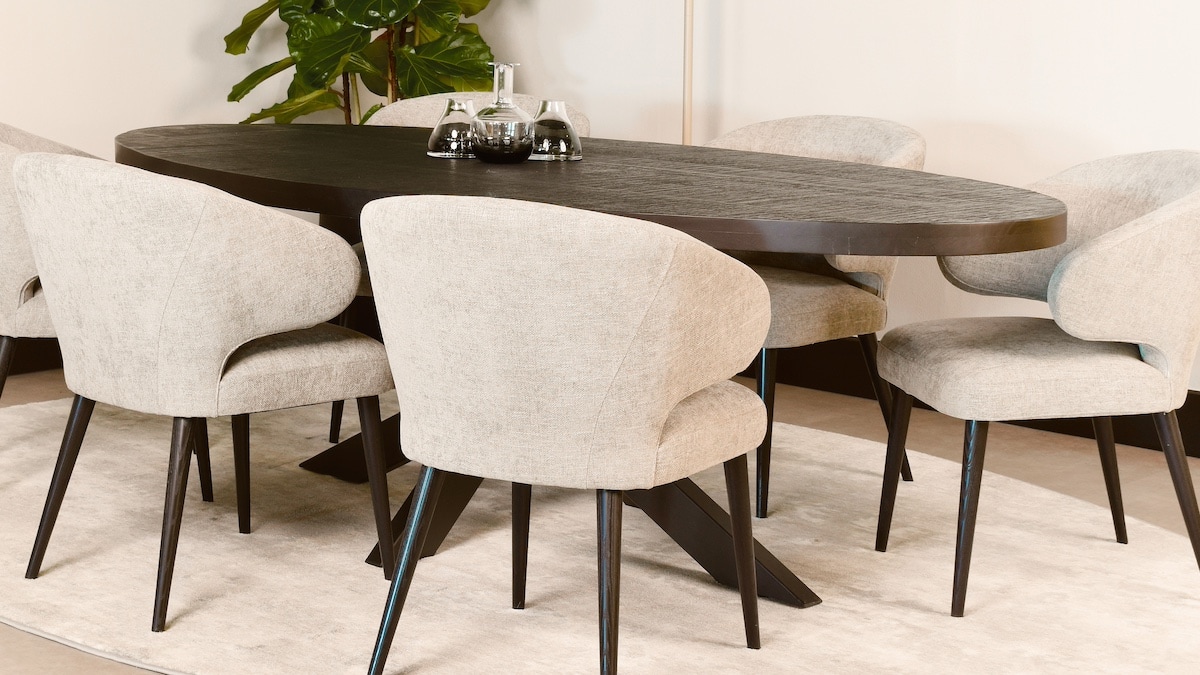 Icon Living Eetkamerstoelen, barkrukken, fauteuils, tafels